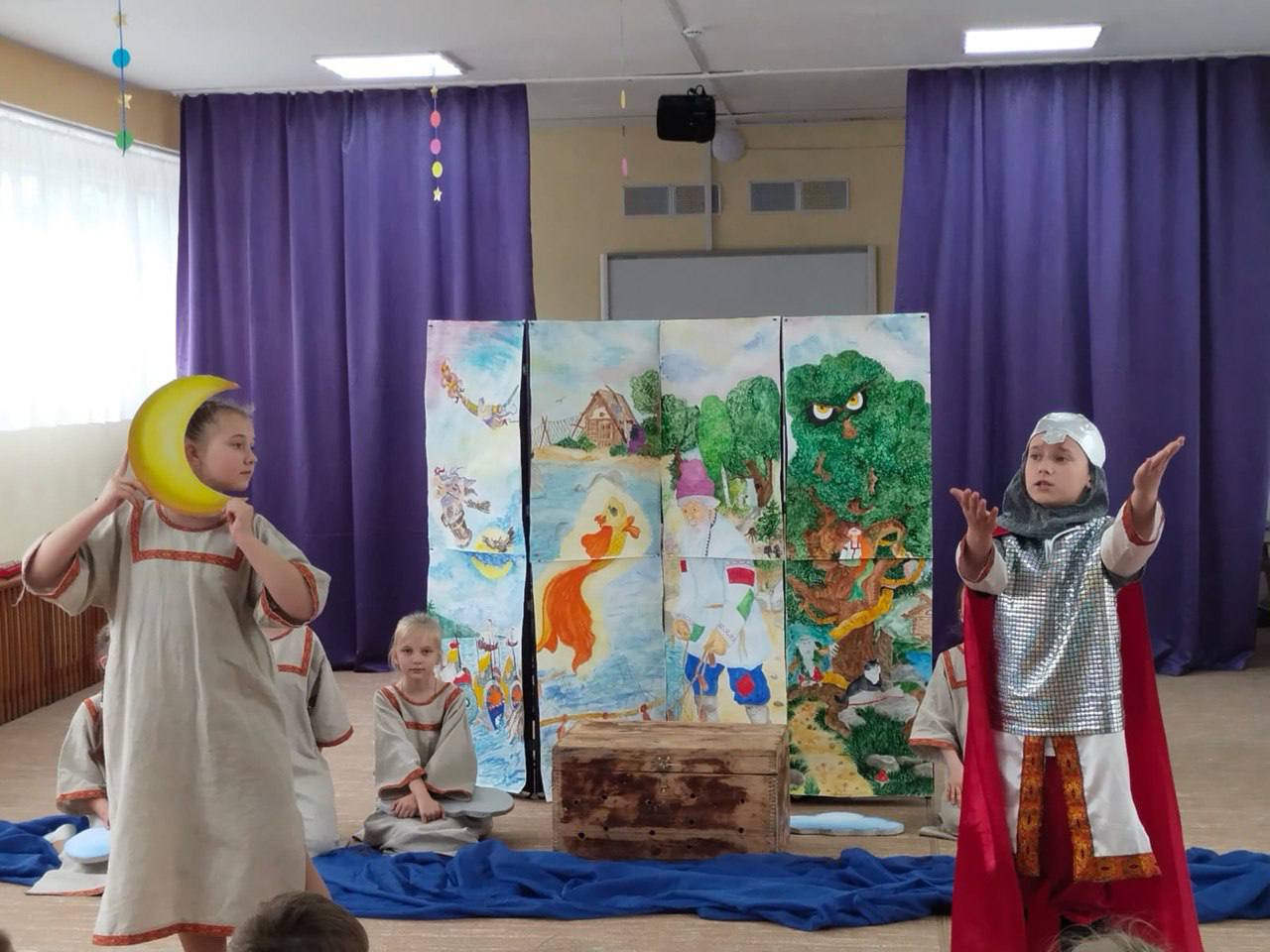 Театральная студия «Овация» нашей школы представила постановку «Сказки Арины Родионовны» воспитанникам детских садов.