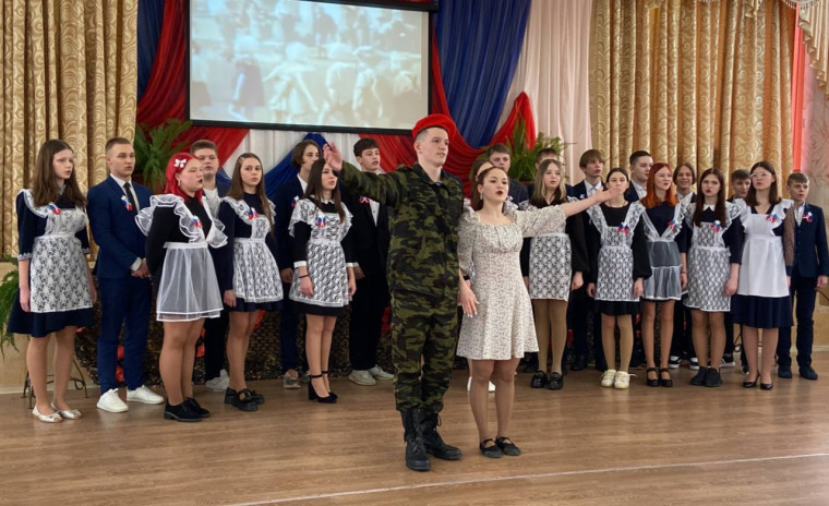Фестиваль театрализованной военно-патриотической песни «Виват, Россия!», 7-8 классы.