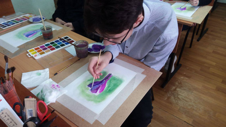Учащиеся 8 «В» класса посетили мастер-класс по рисованию акварелью «Чудеса природы».