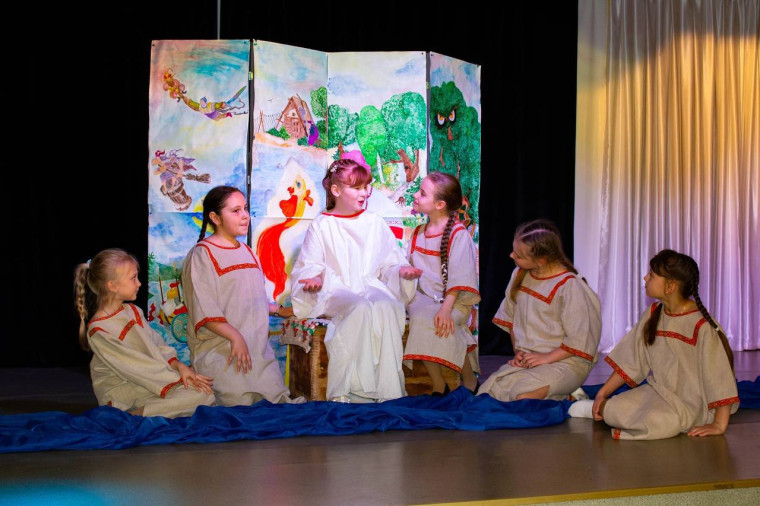 Театральная студия «Овация» нашей школы приняла участие в X открытом межмуниципальном театральном фестивале-конкурсе «СоТворение».